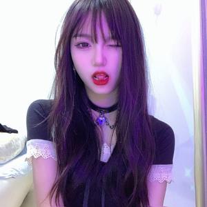 美女把逼给男人插
