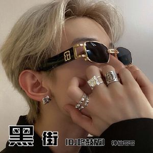 Japanese少妇丰满浓毛
