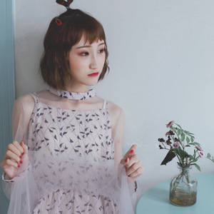 三个黑人强奸美女警察
