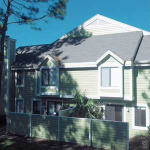 粗大的玉茎挺进寡妇的里面
