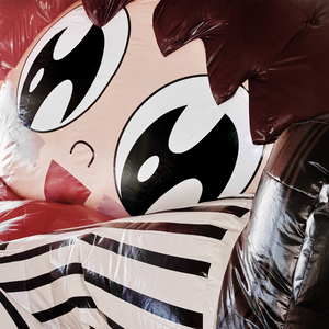 周兰献日三部曲顺序
